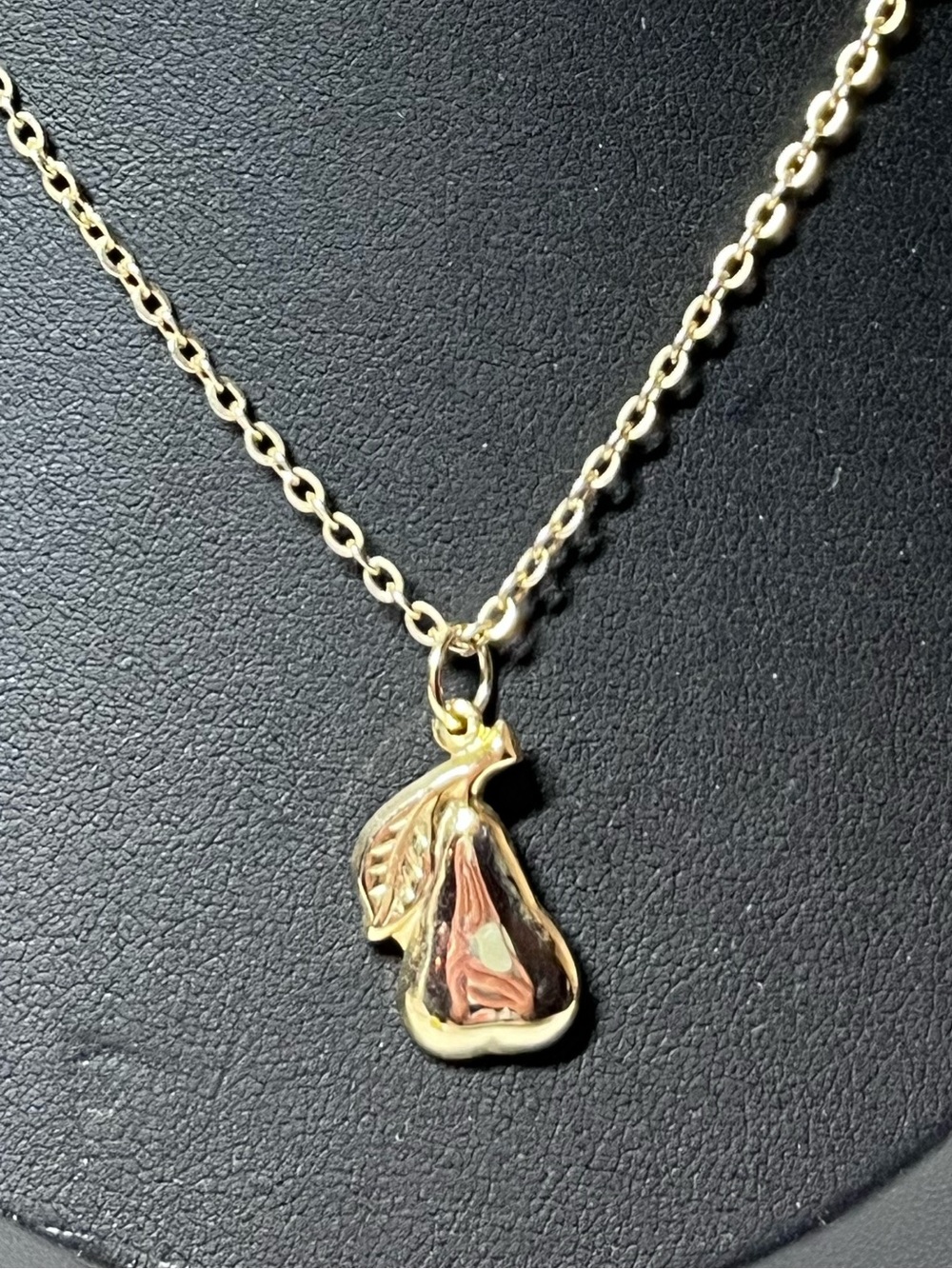 Vintage Gold Pear Pendant Necklace
